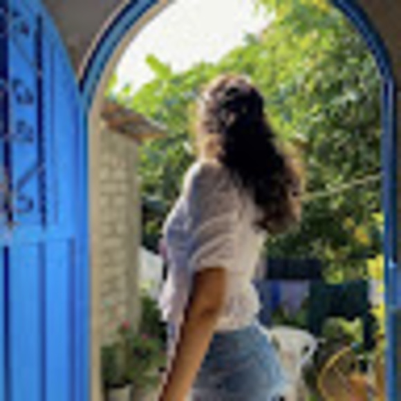 Meet your Posher, Tania - Picture 1 of 1